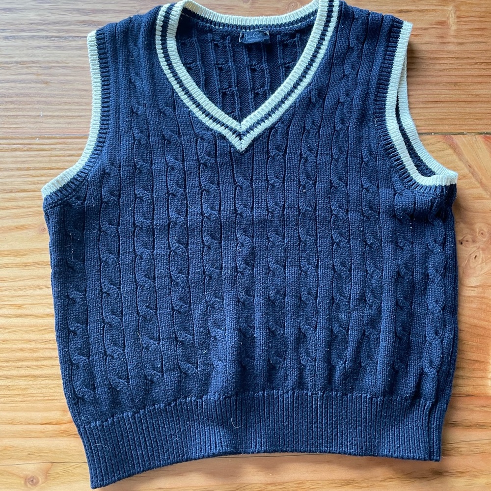Brandy Melville sweater vest